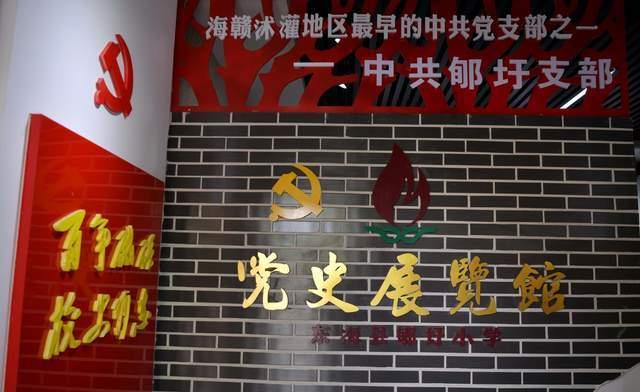 满脸的痘痘怎么办?- 热门的机智问答网页